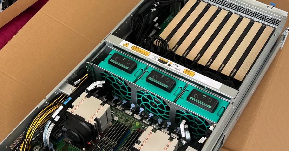 GPU-Server im Rack - eigene Hardware gegenüber gemieteter Cloud-Kapazität